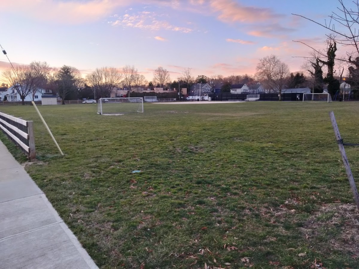 Red Bank Tennis Courts (2) - Photo 1
