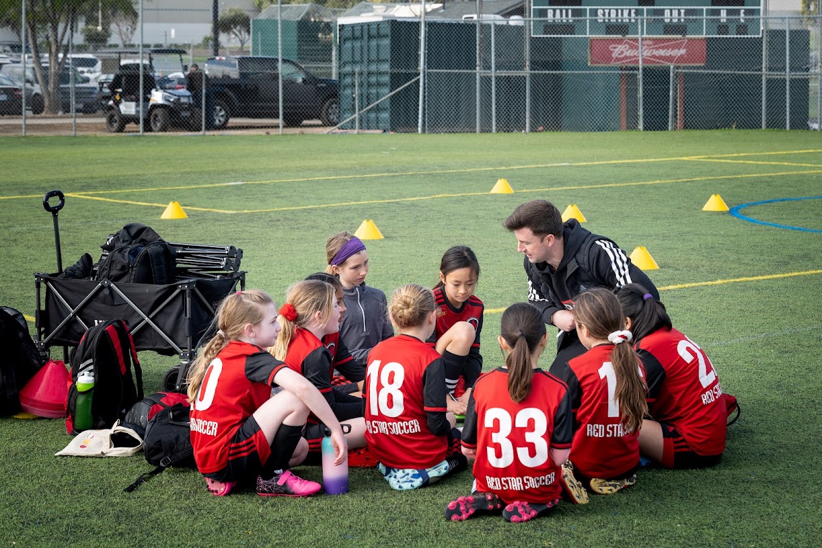 Red Star Soccer Academy - Photo 3