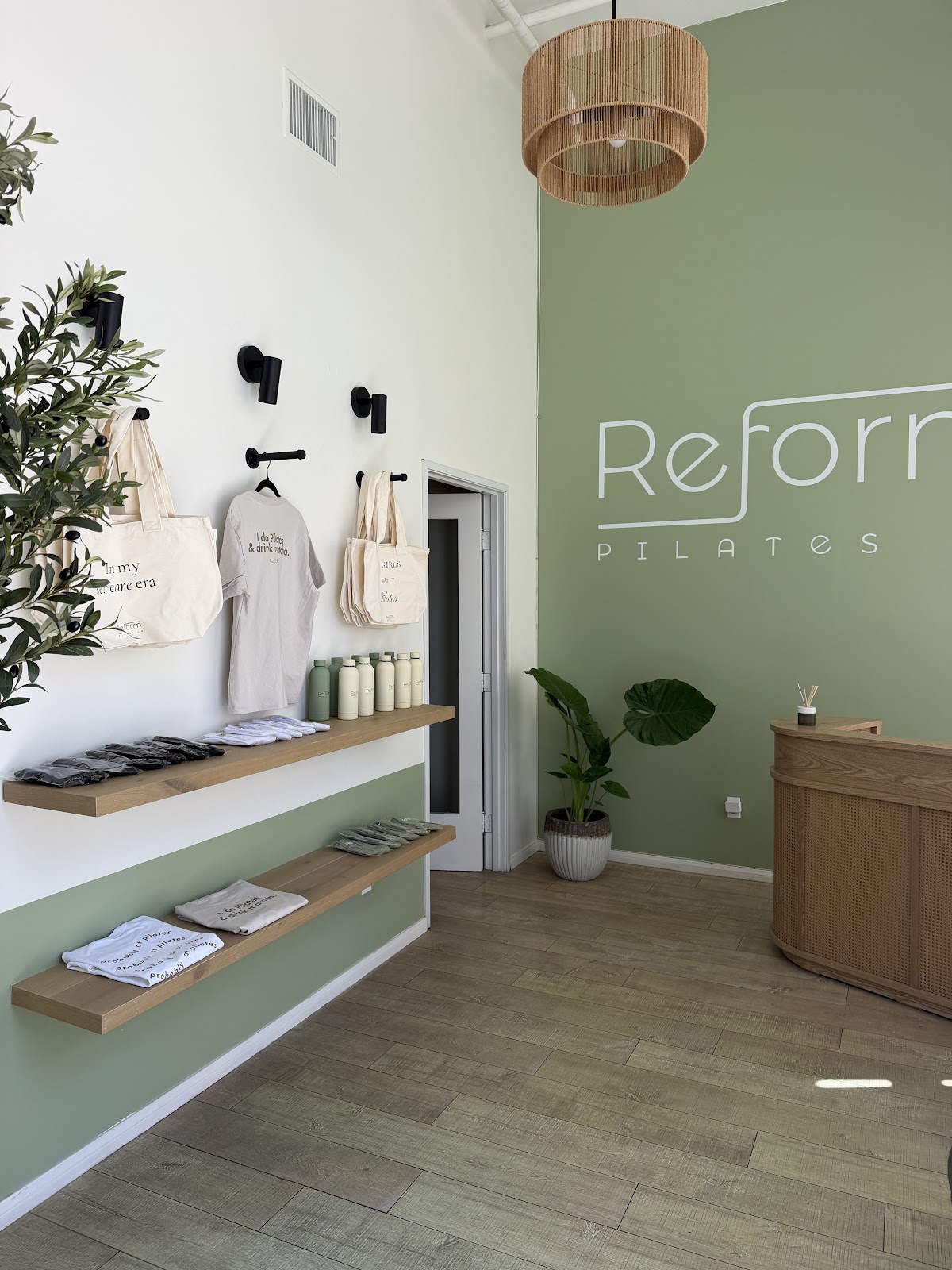 Reform Pilates LA - Photo 2