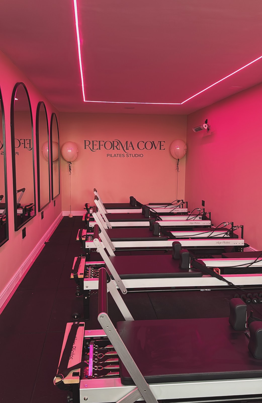 Reforma cove Pilates studio