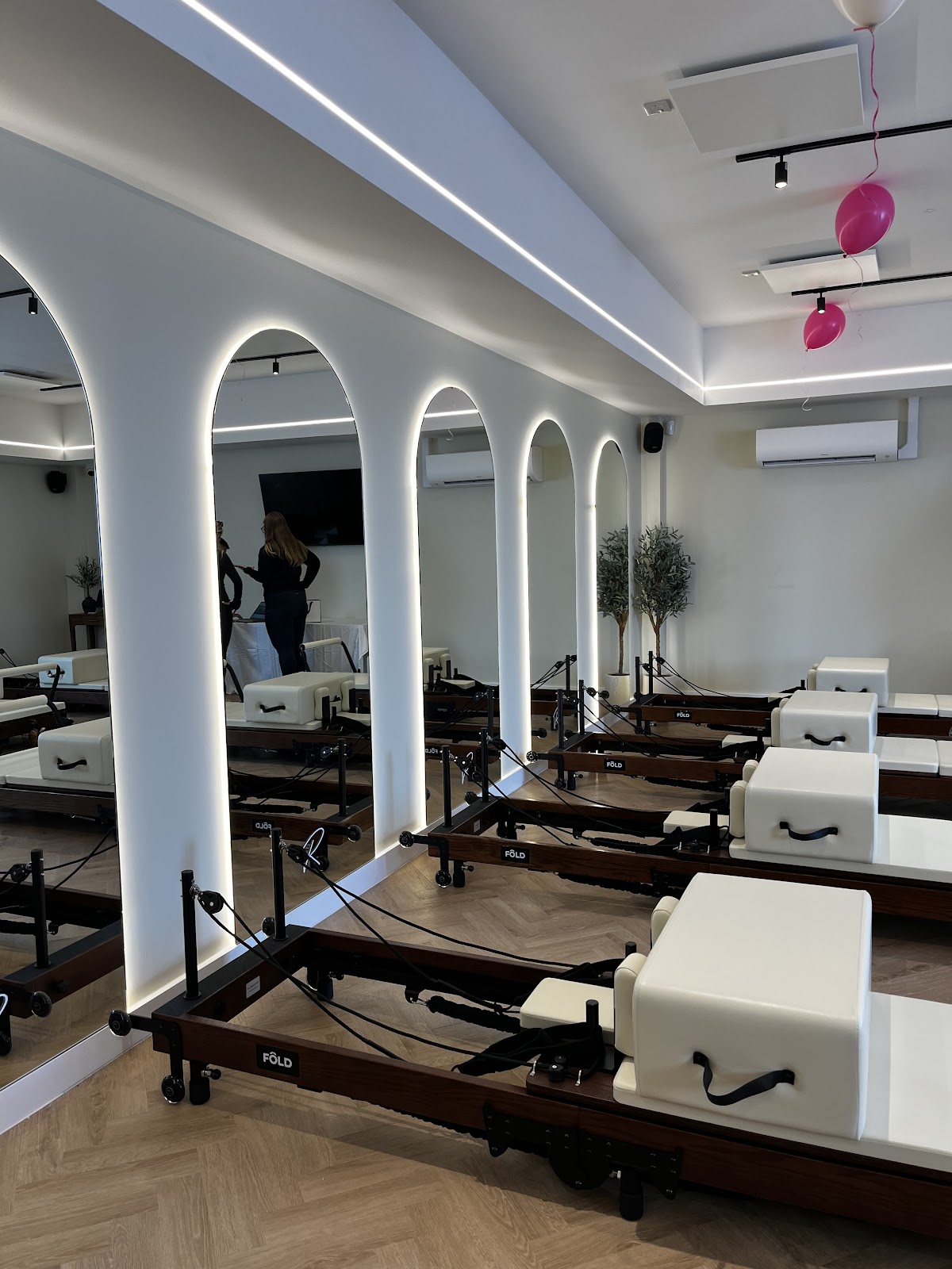 Reformer by energie - Chester Broughton - Photo 3