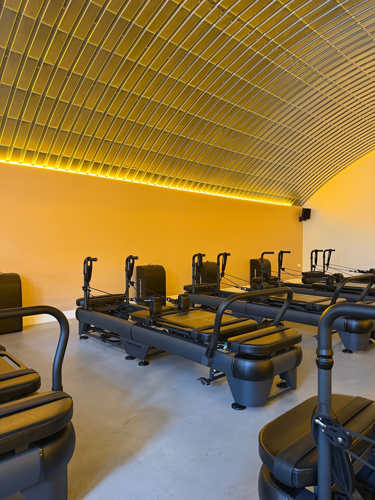 Reformer LDN Strength Pilates | Hackney Central - Photo 3