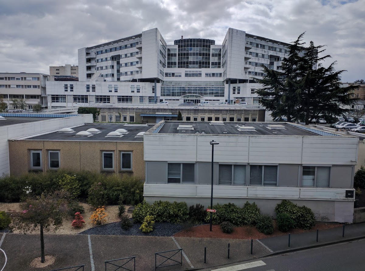 RENNES CHR AS - Photo 2