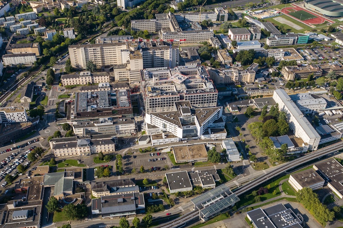 RENNES CHR AS - Photo 3