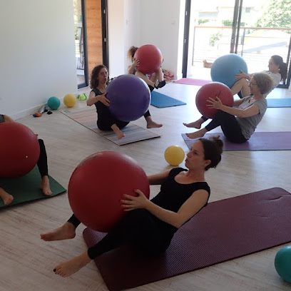 Respiration Pilates - Cours de Pilates - Massages - Accompagnements Bien-être mental et physique - Ateliers d'herboristerie - Photo principale