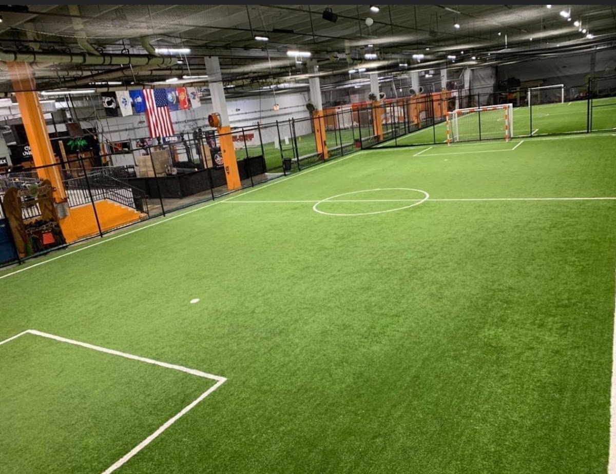 Revo Soccer - Photo 1
