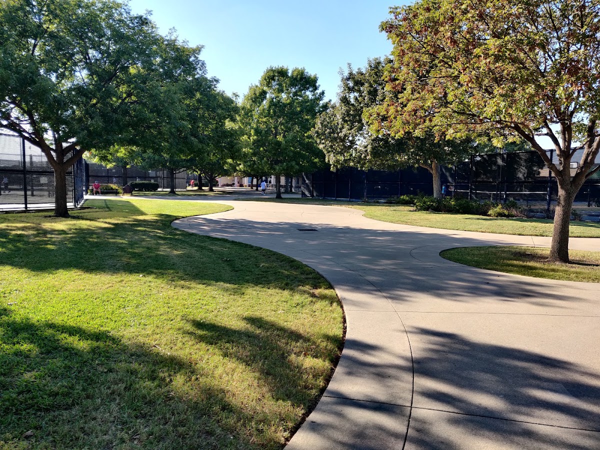 Richland Tennis Center - Photo 3