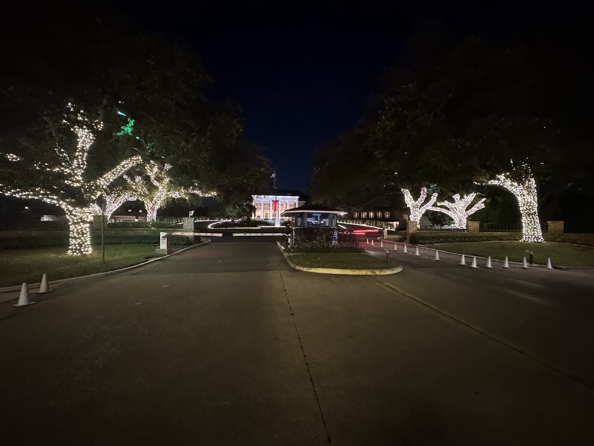 River Oaks Country Club - Photo 3