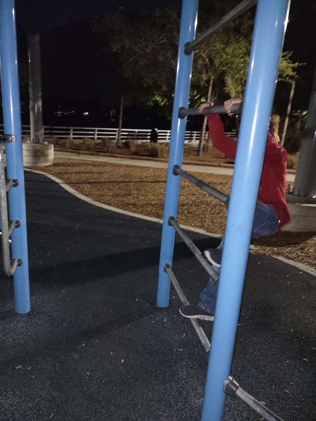 River walk workout - Photo 2