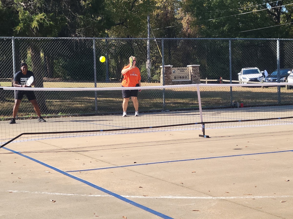 Riverdale Pickleball Courts - Photo 2