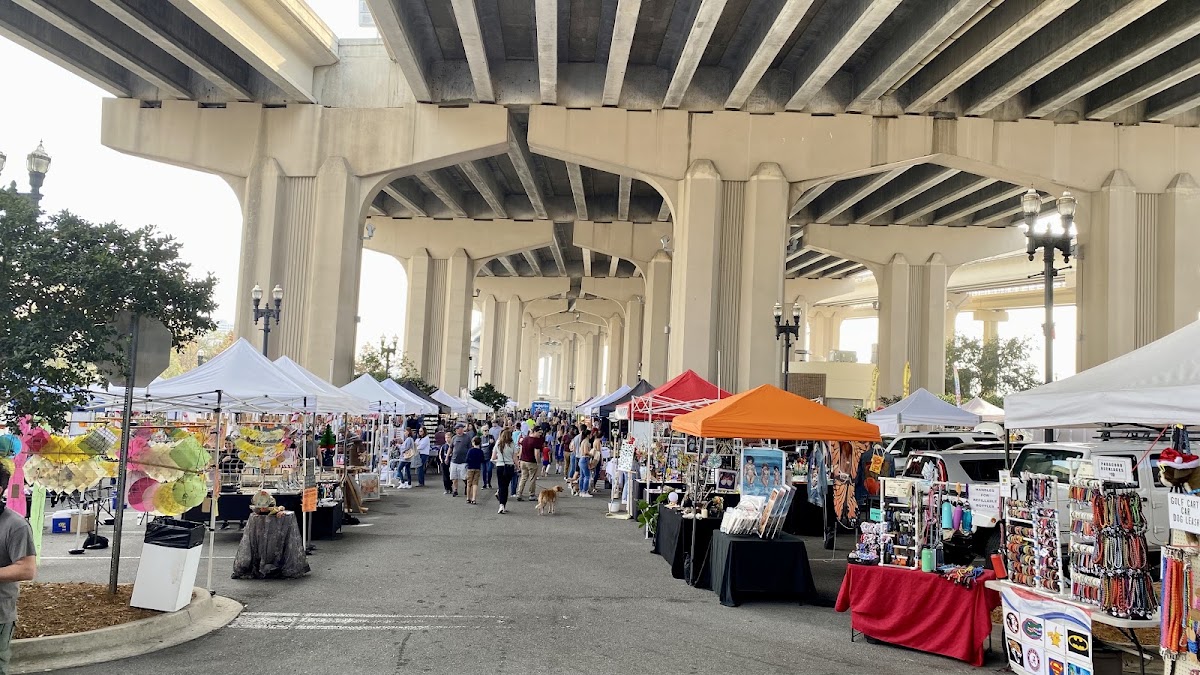 Riverside Arts Market - Photo 2
