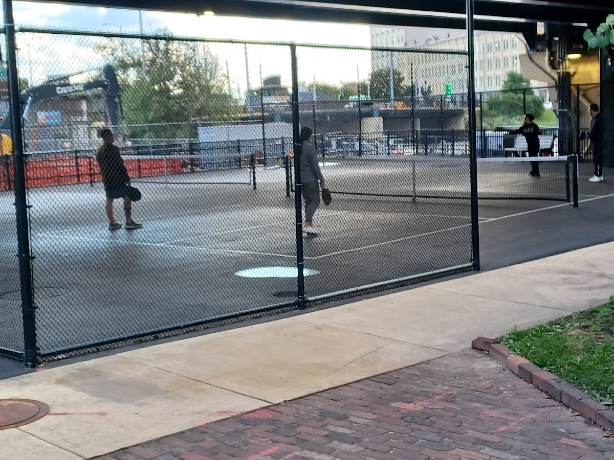 RiverWalk Commons Pickleball Courts - Photo 2