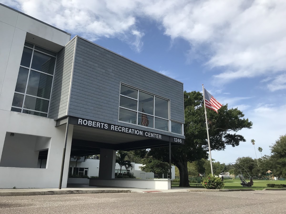 Roberts Recreation Center - Photo 3