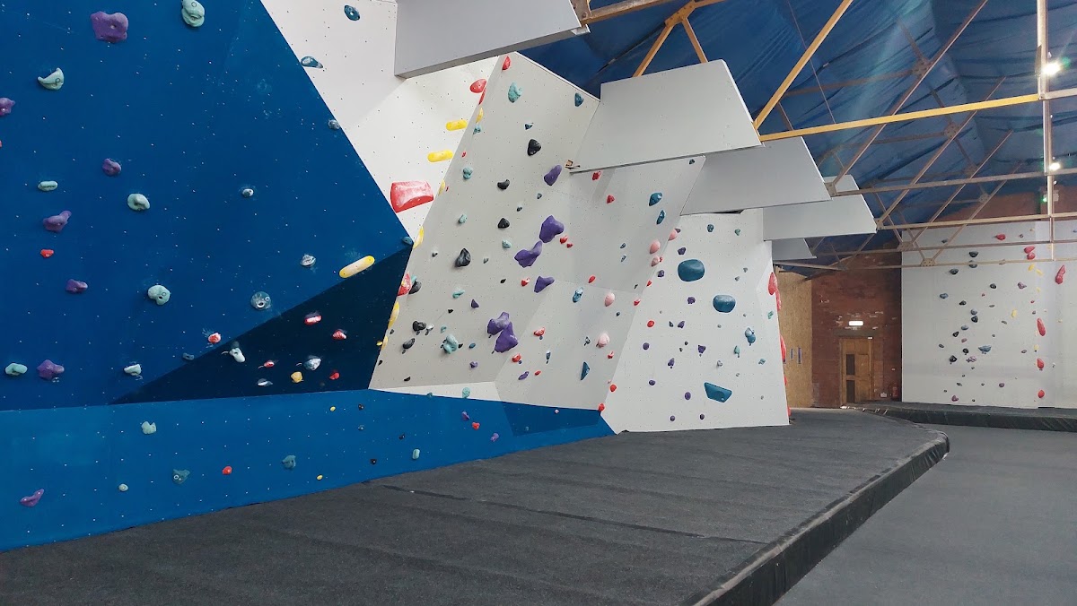 Rock Over Climbing Sharston - Photo 2
