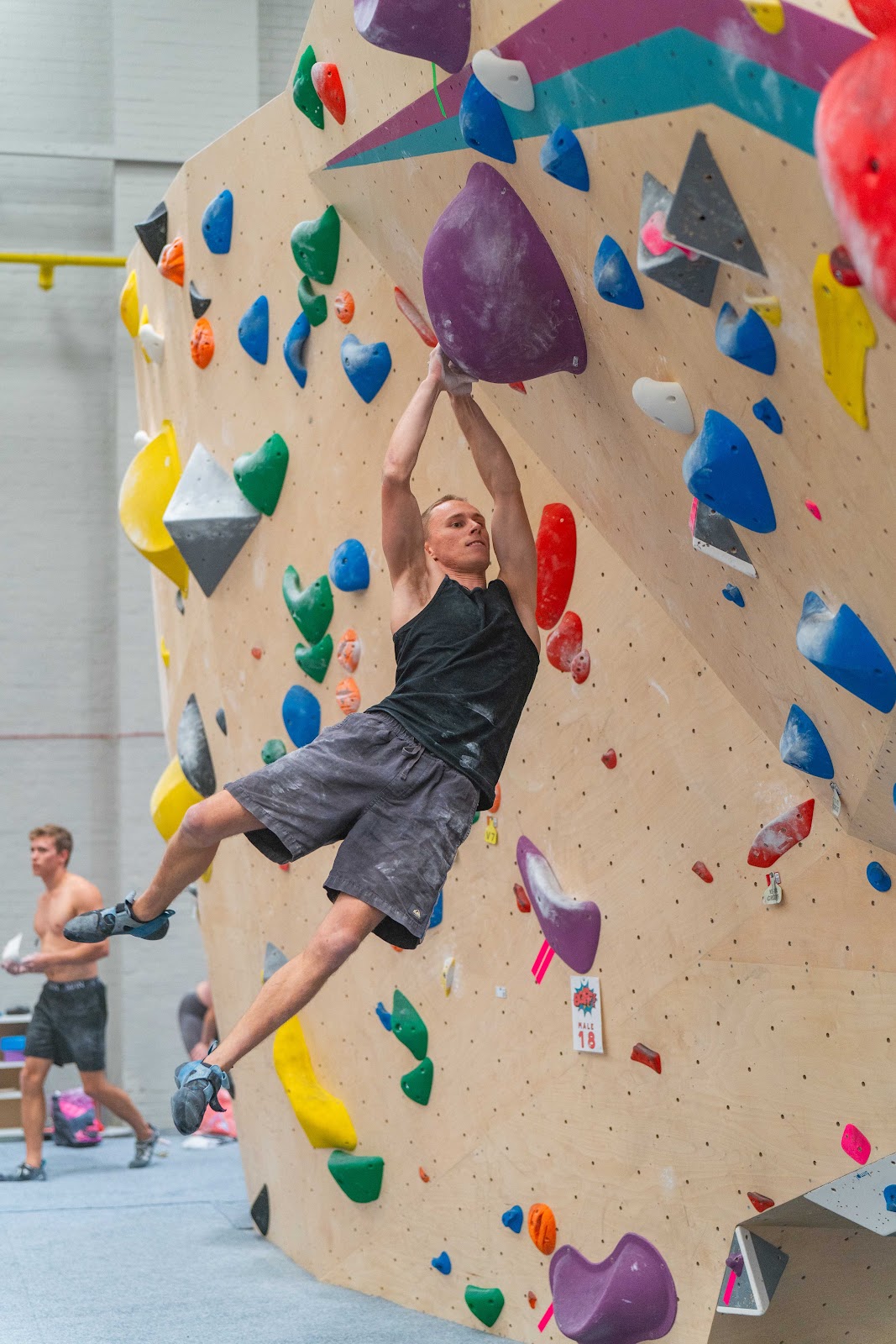 Rockstar Bouldering & Fitness Swindon - Techno