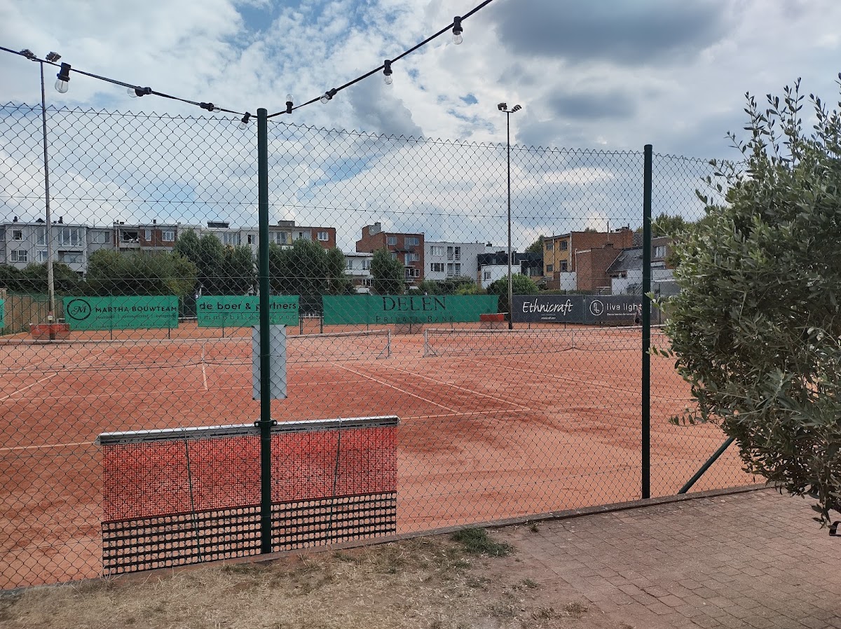 Royal Herakles Tennis Club - Photo 3