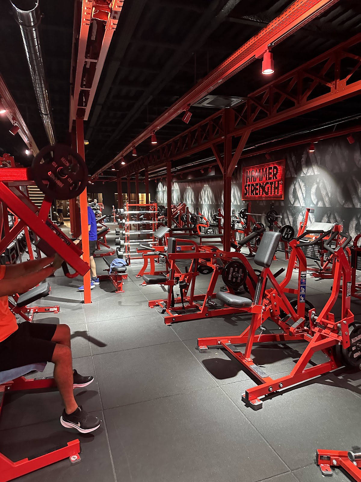 Salle de sport - ON AIR Clichy - Photo principale