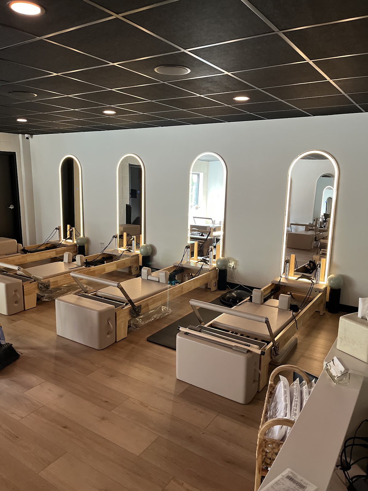 Salt & Light Pilates Studio - Texas