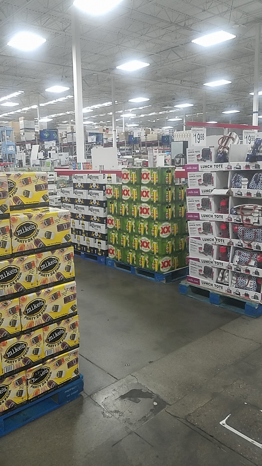 Sam's Club - Photo 2