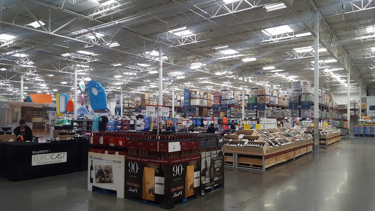 Sam's Club - Photo 2