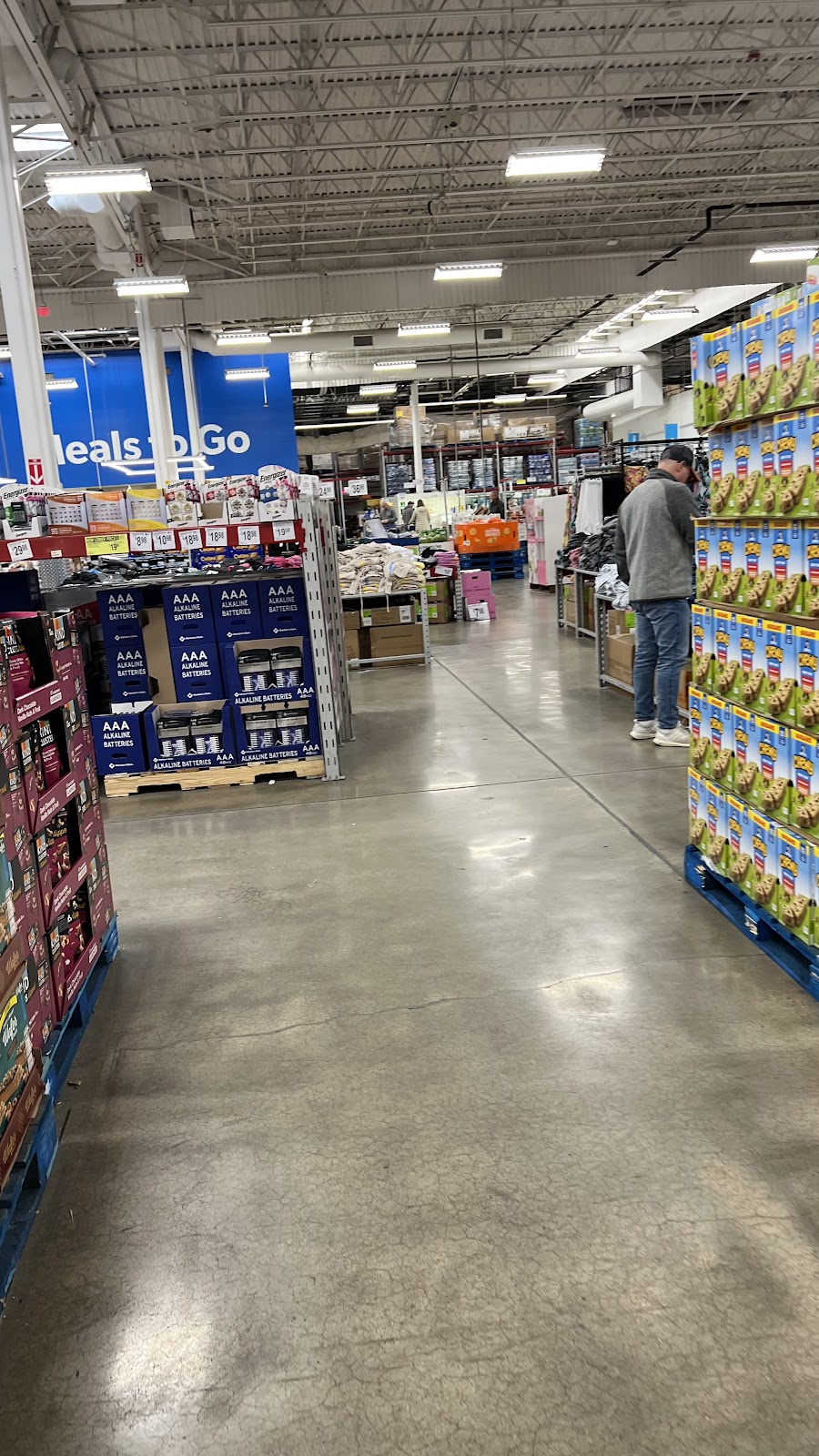 Sam's Club - Photo 2
