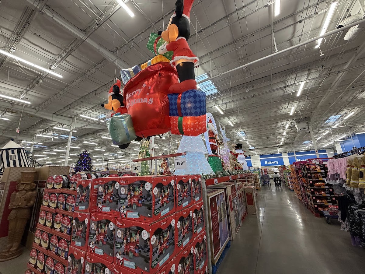Sam's Club - Photo 2