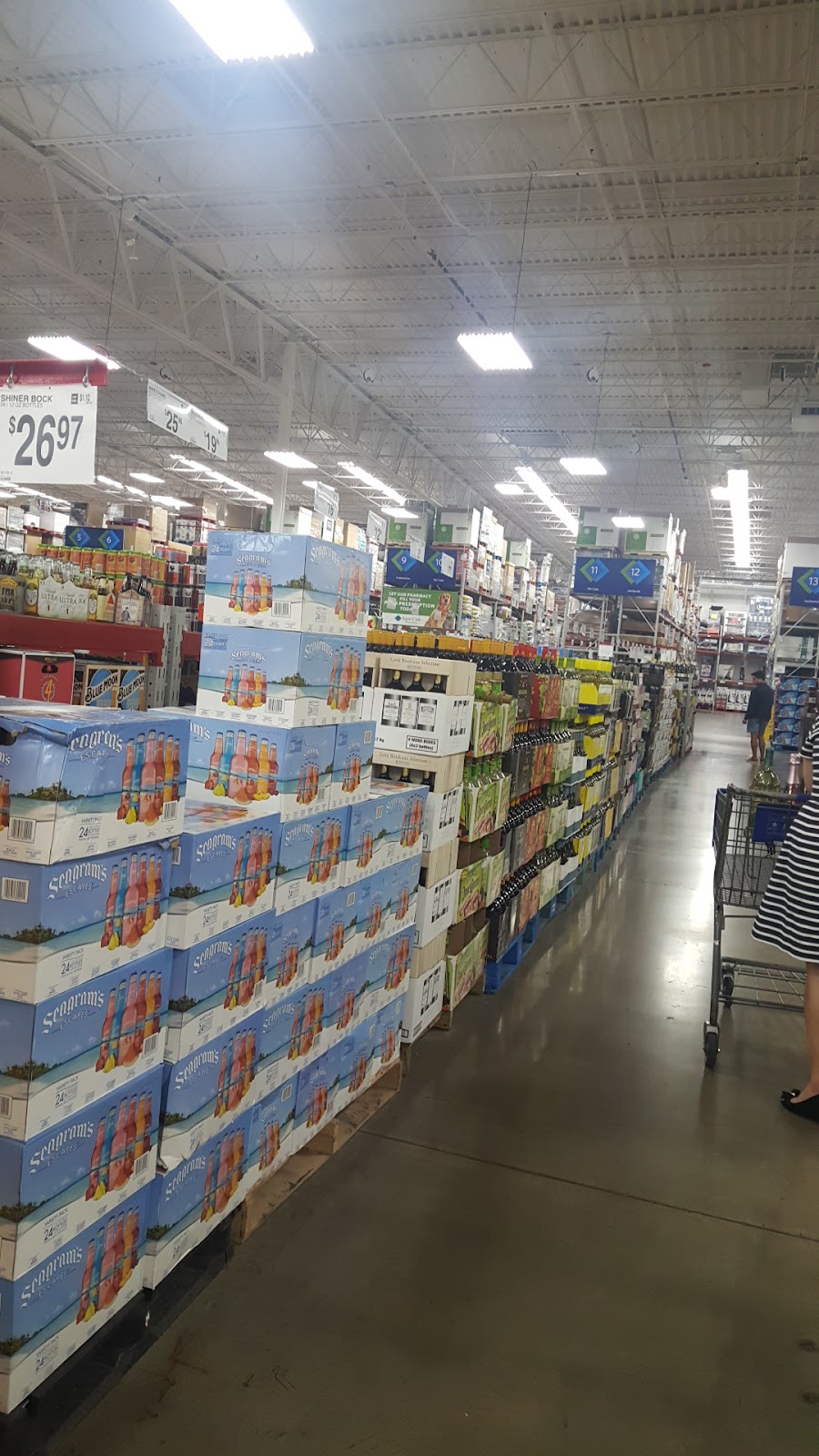 Sam's Club - Photo 2