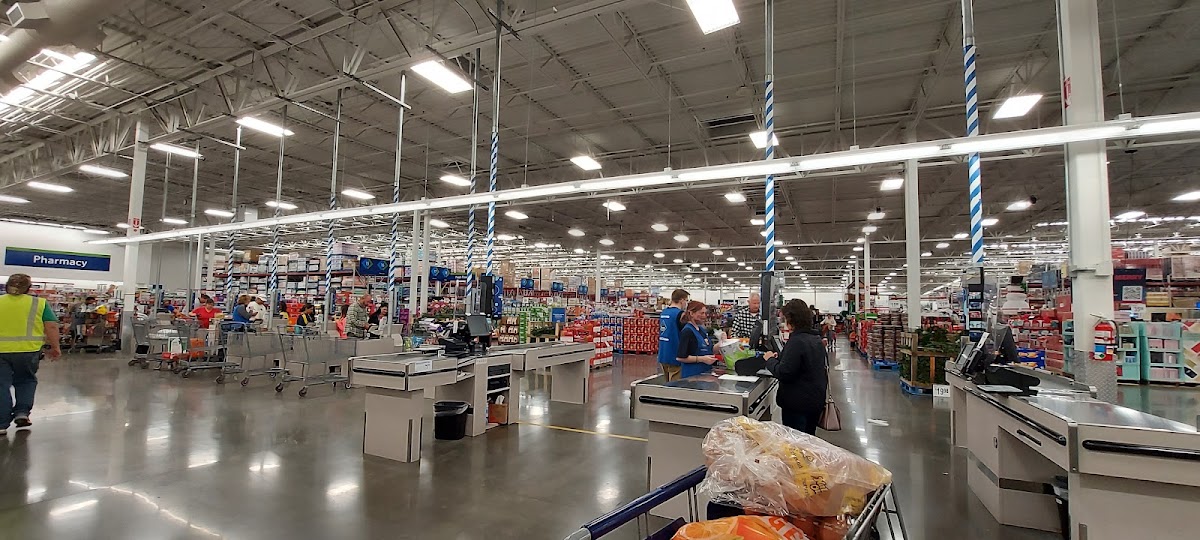 Sam's Club - Photo 3