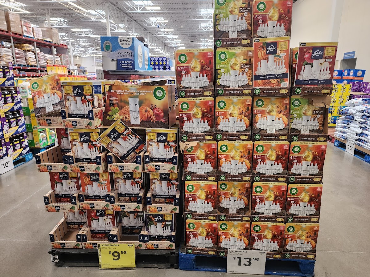 Sam's Club - Photo 2