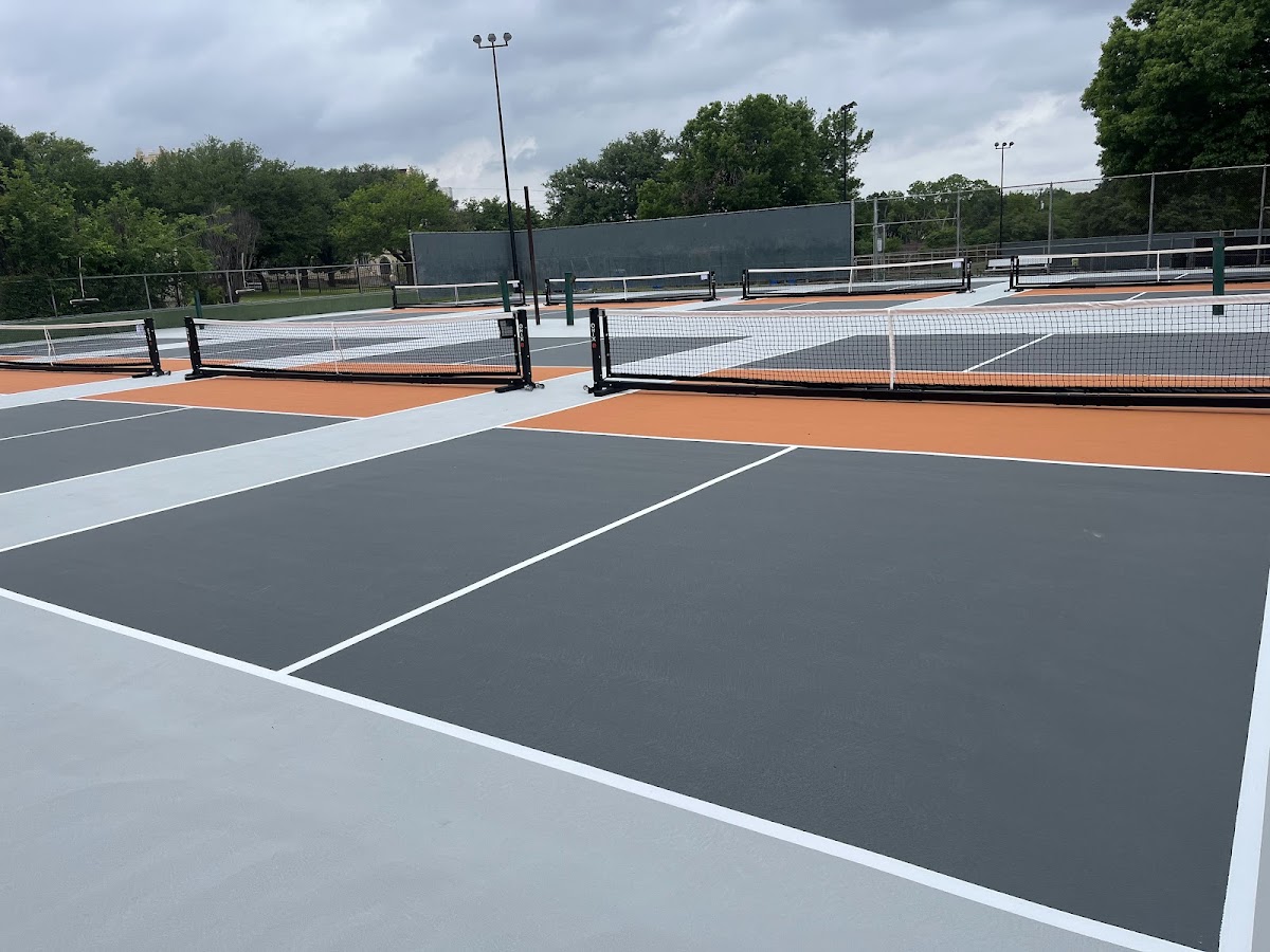 Samuell Grand Tennis & Pickleball Center - Photo 2