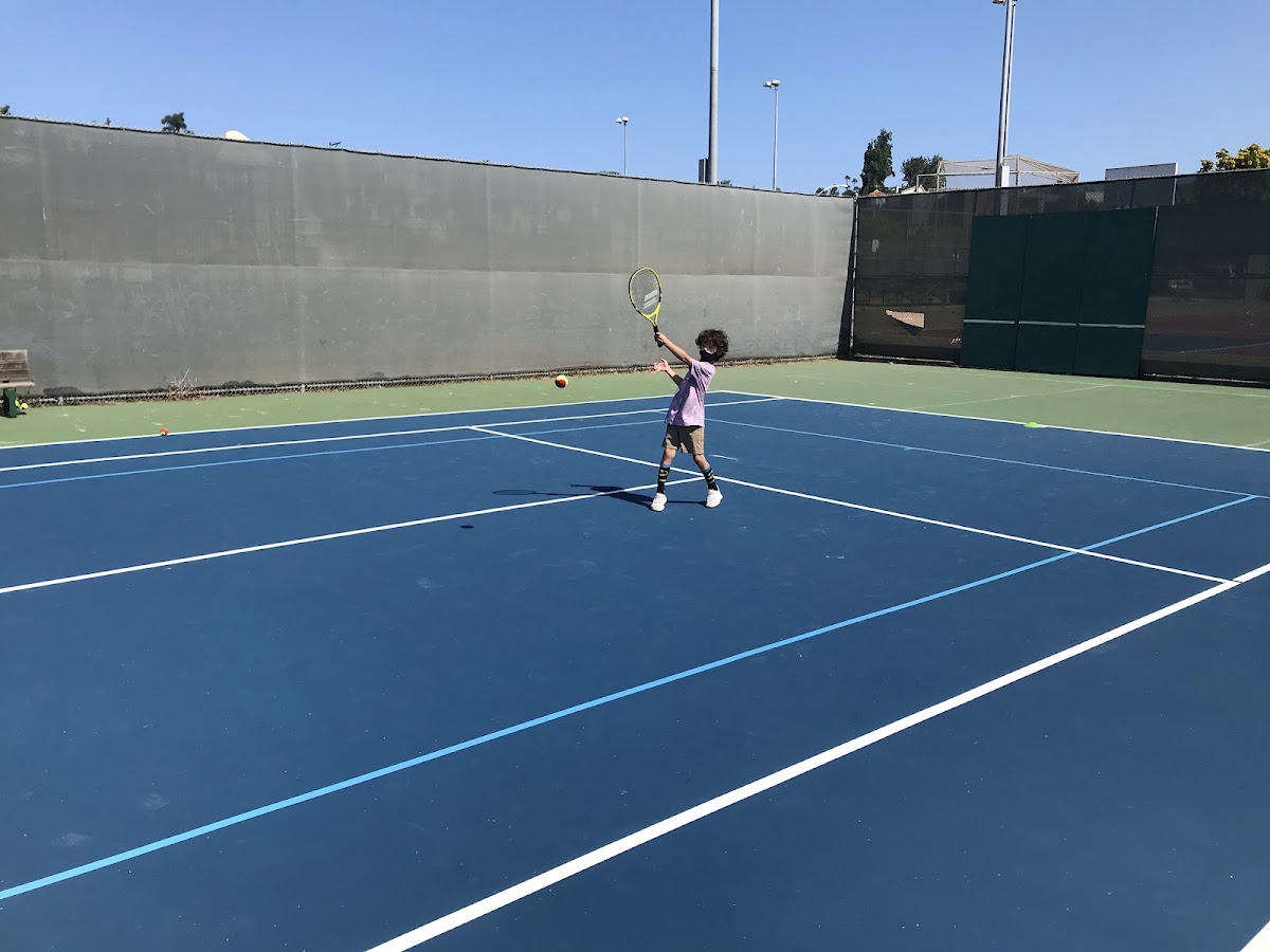 San Diego Tennis Center - Point Loma - Photo 2