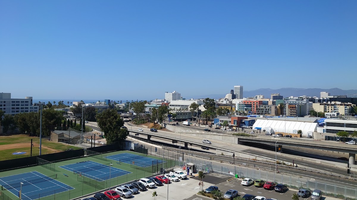 Santa Monica High School Tennis Court - Photo 2