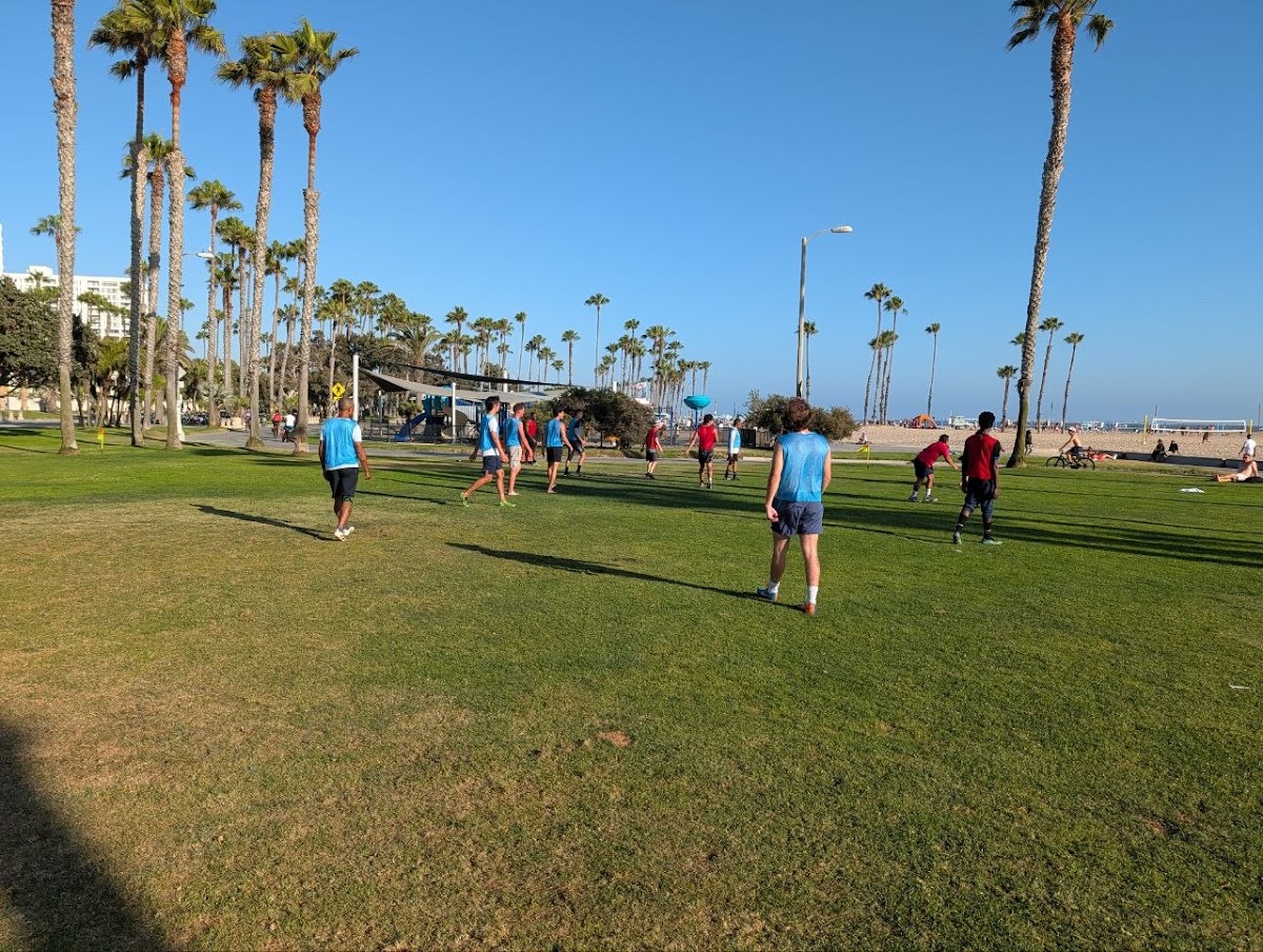 Santa Monica soccer Club - Photo 2