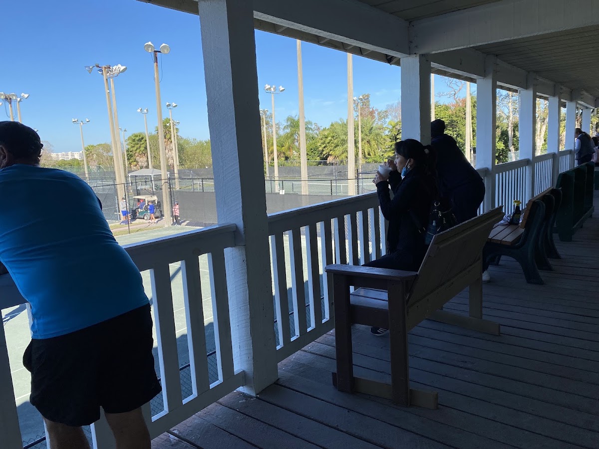 Seminole Lake Family Tennis Center - Photo 3