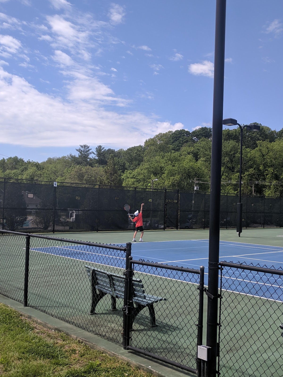 Sequoia Swim & Tennis Club - Photo 2
