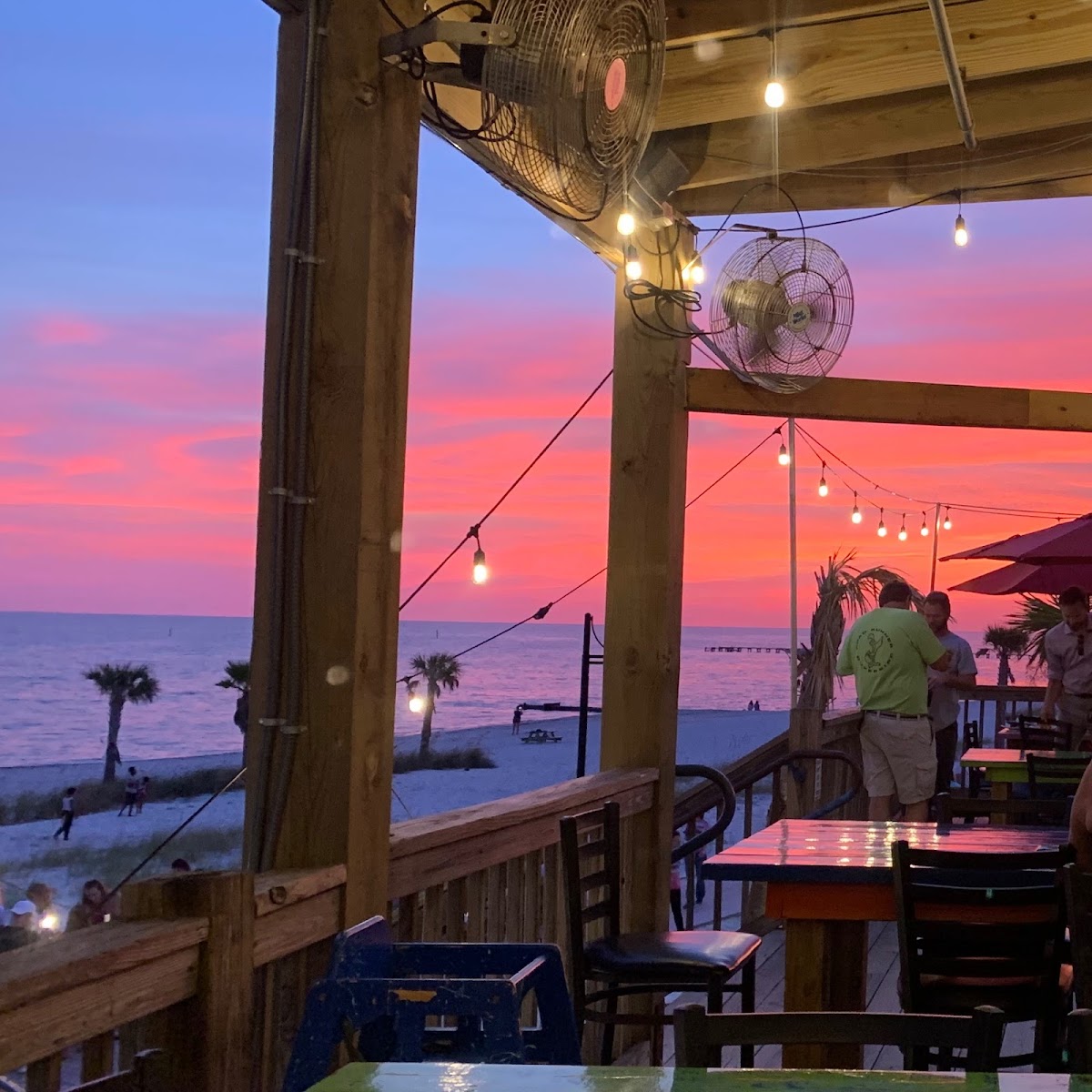 Shaggy's Biloxi Beach