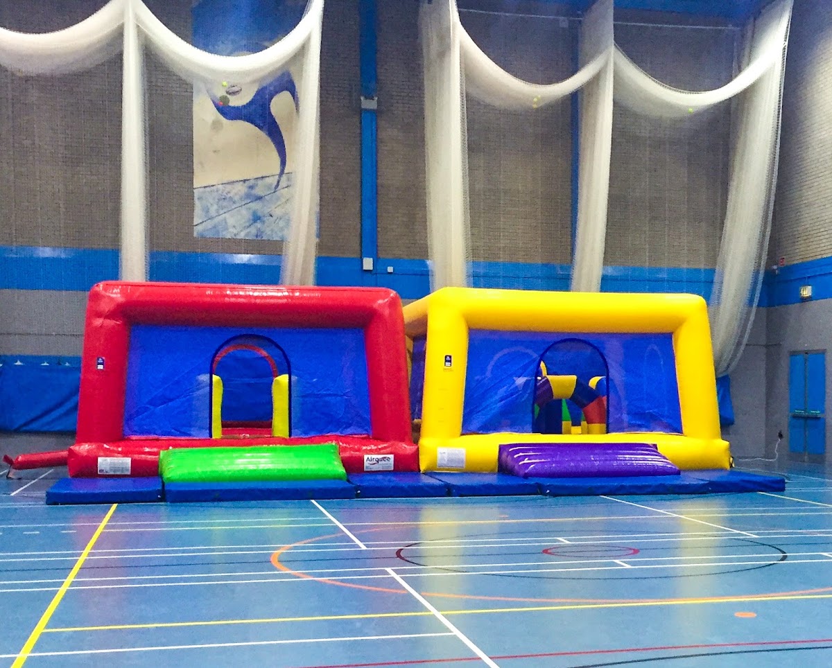 Shankill Leisure Centre - Photo 2