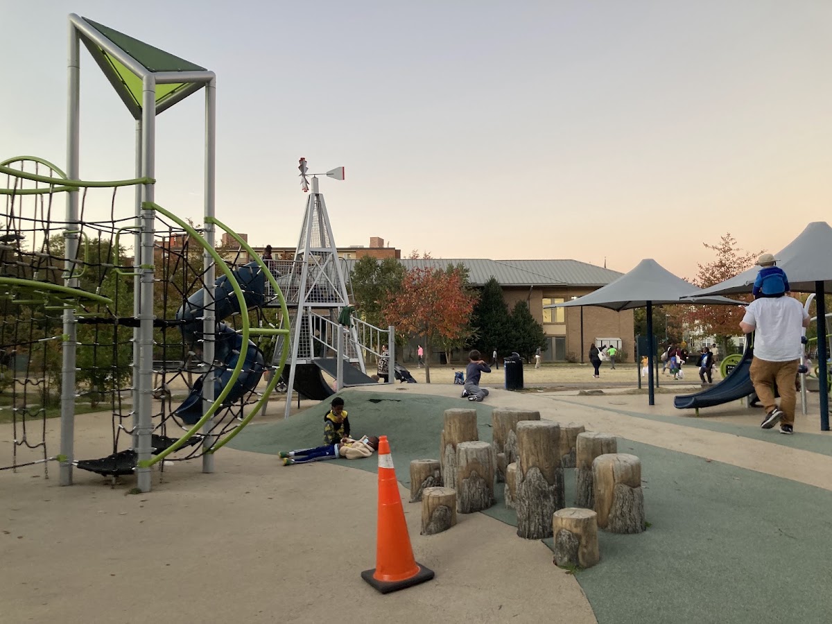 Sherwood Recreation Center - Photo 2