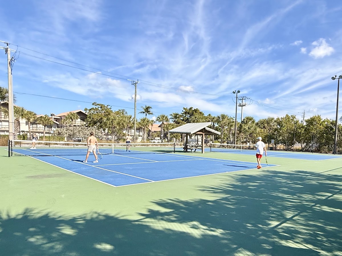 Siesta Key Beach Public Pickleball Courts