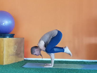 Simoné Yoga & bien-être Professeure de Yoga - Praticienne massages bien-être - Toulon - Photo principale
