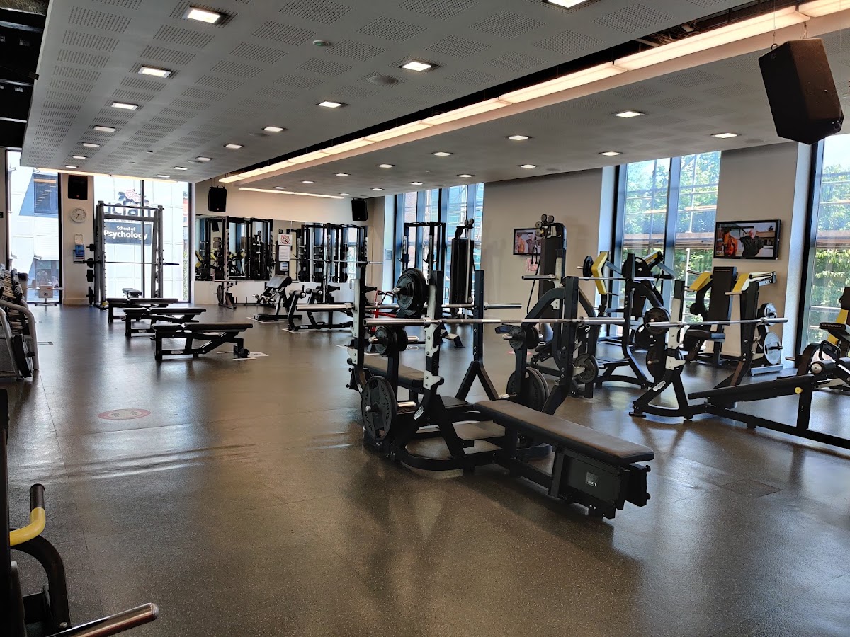 Sir Tom Finney Sports Centre - Photo 2
