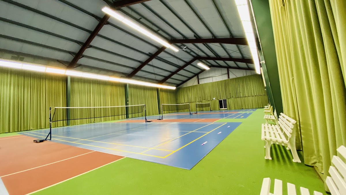 Smash Tennis-/ Badmintonhalle