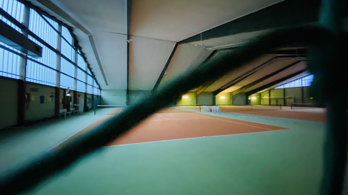 Smash Tennis-/ Badmintonhalle - Photo 2