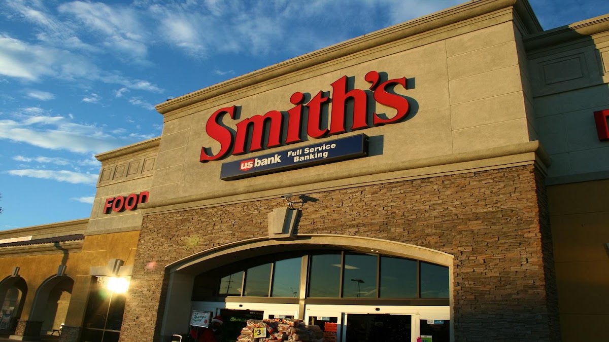 Smith's - Photo 1