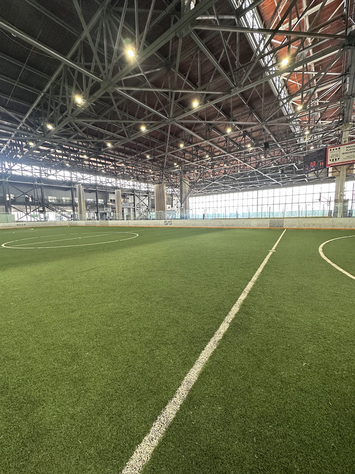 Sofive Soccer Centers Alameda (Bladium Sports) - Photo 2