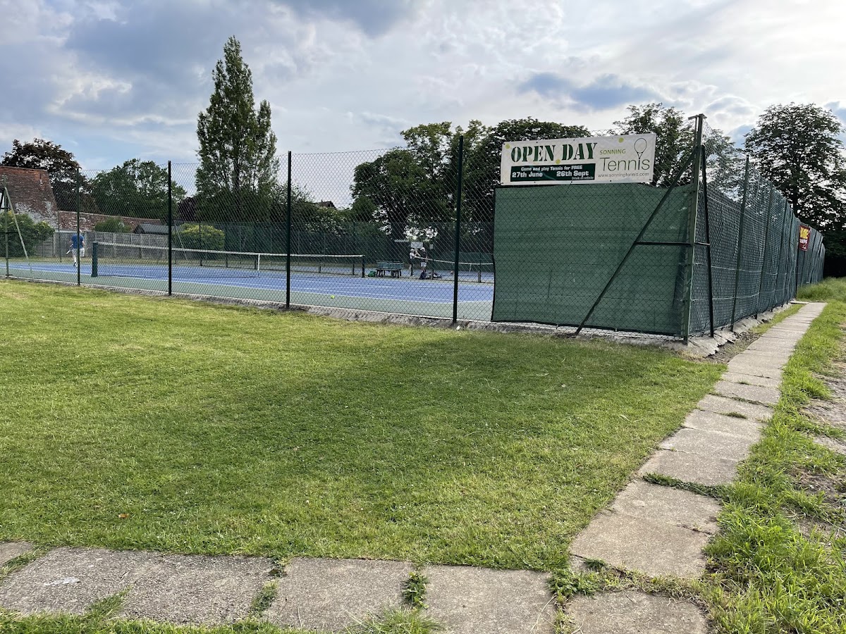 Sonning Lawn Tennis Club - Photo 3