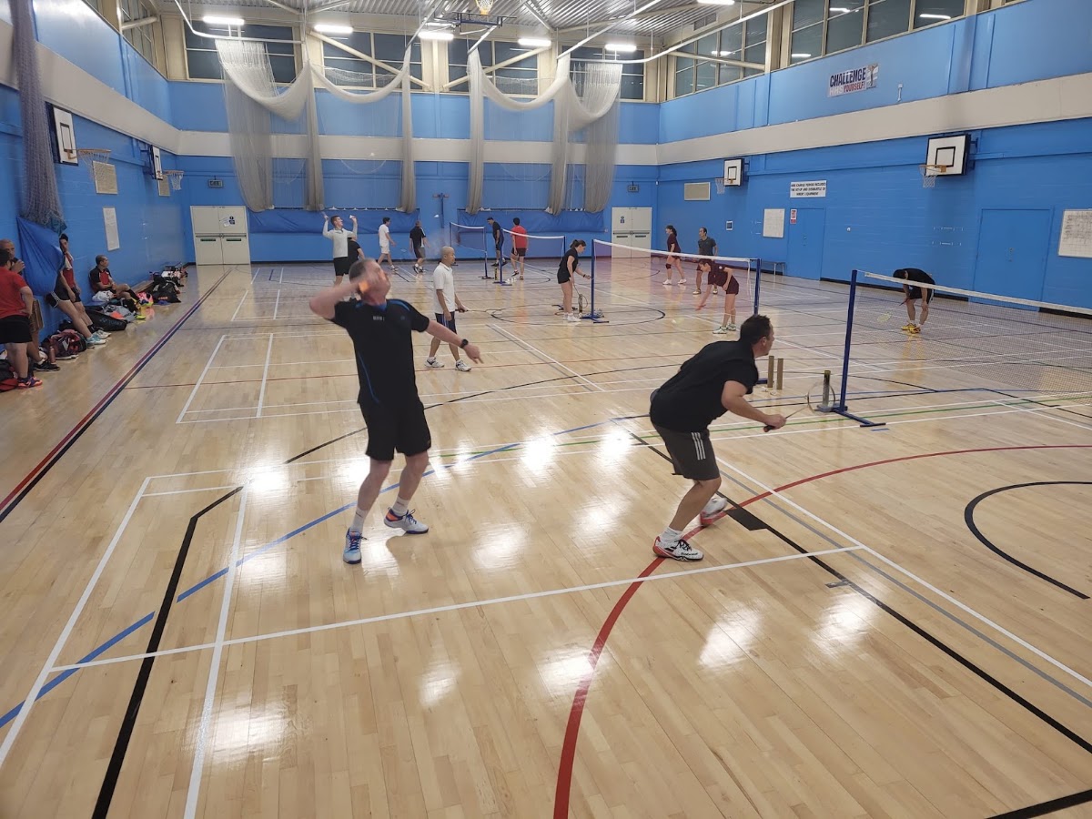 SOS Badminton Club