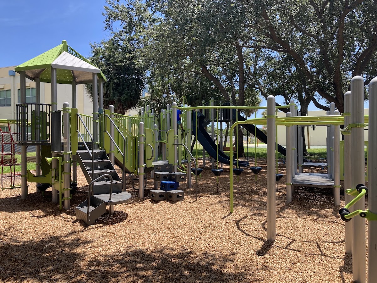 South Olive Park - Photo 2