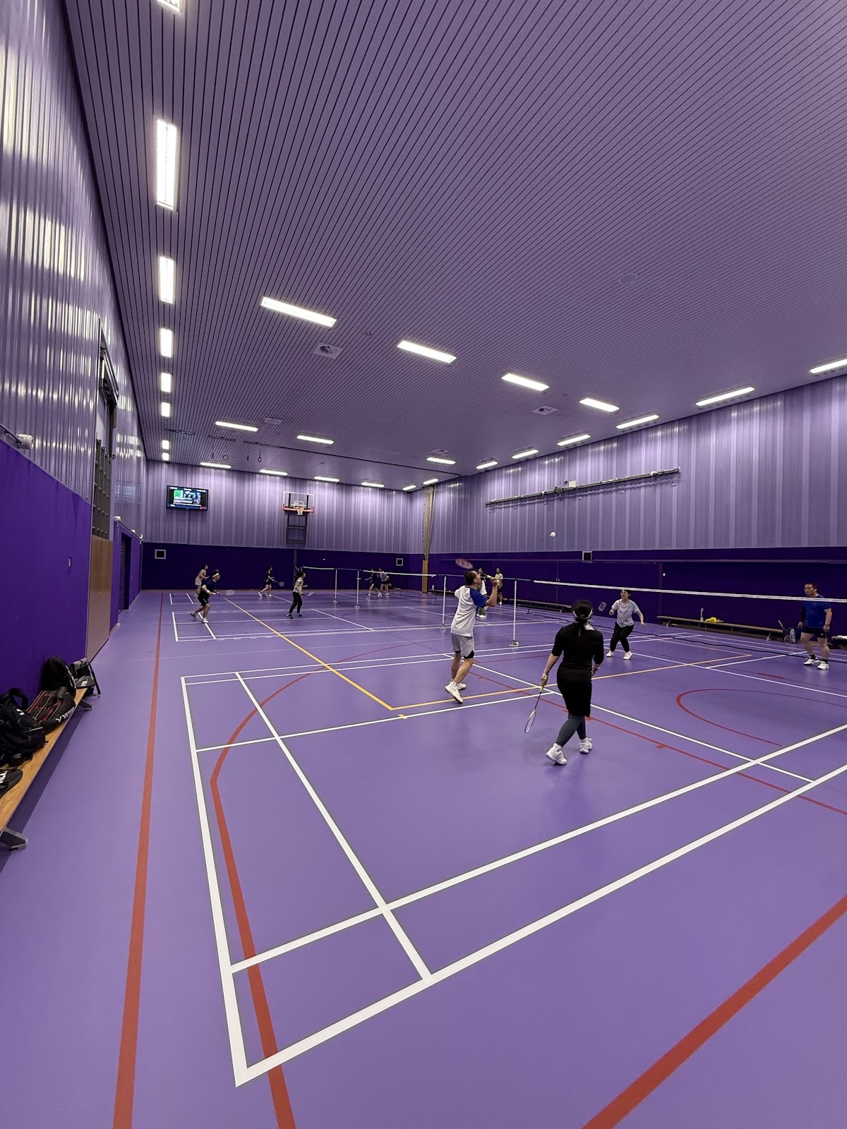 Sporthal Laan van Spartaan - Photo 1