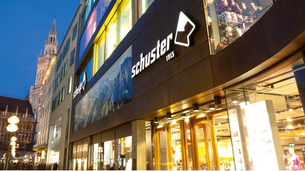 Sporthaus Schuster - Photo 1